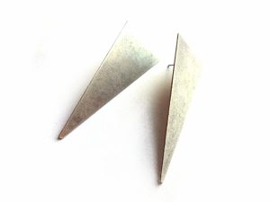 MIELA geometriniai auskarai masyvūs sidabro trikampiai