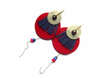 MIELA marinistiniai auskarai raudoni blynai su mėlyna rafija ir grandinėlėmis
