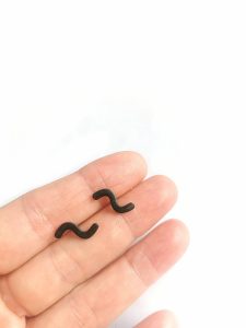 MIELA auskariukai juodos bangelės